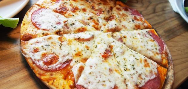 بيتزا بسطرمه